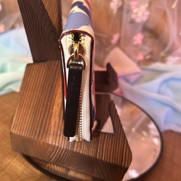 NWT KATE SPADE Butterfly Wallet Full Zip - Picture 8 of 12